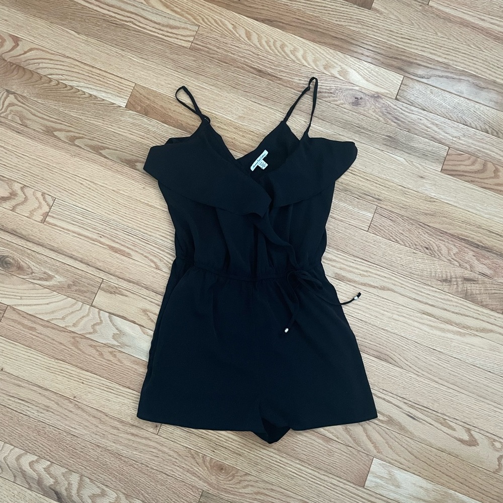 ✨2/$12✨  American Eagle romper